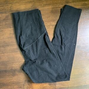 Old Navy Two Pairs Black and Grey Maternity Leggings Size Medium